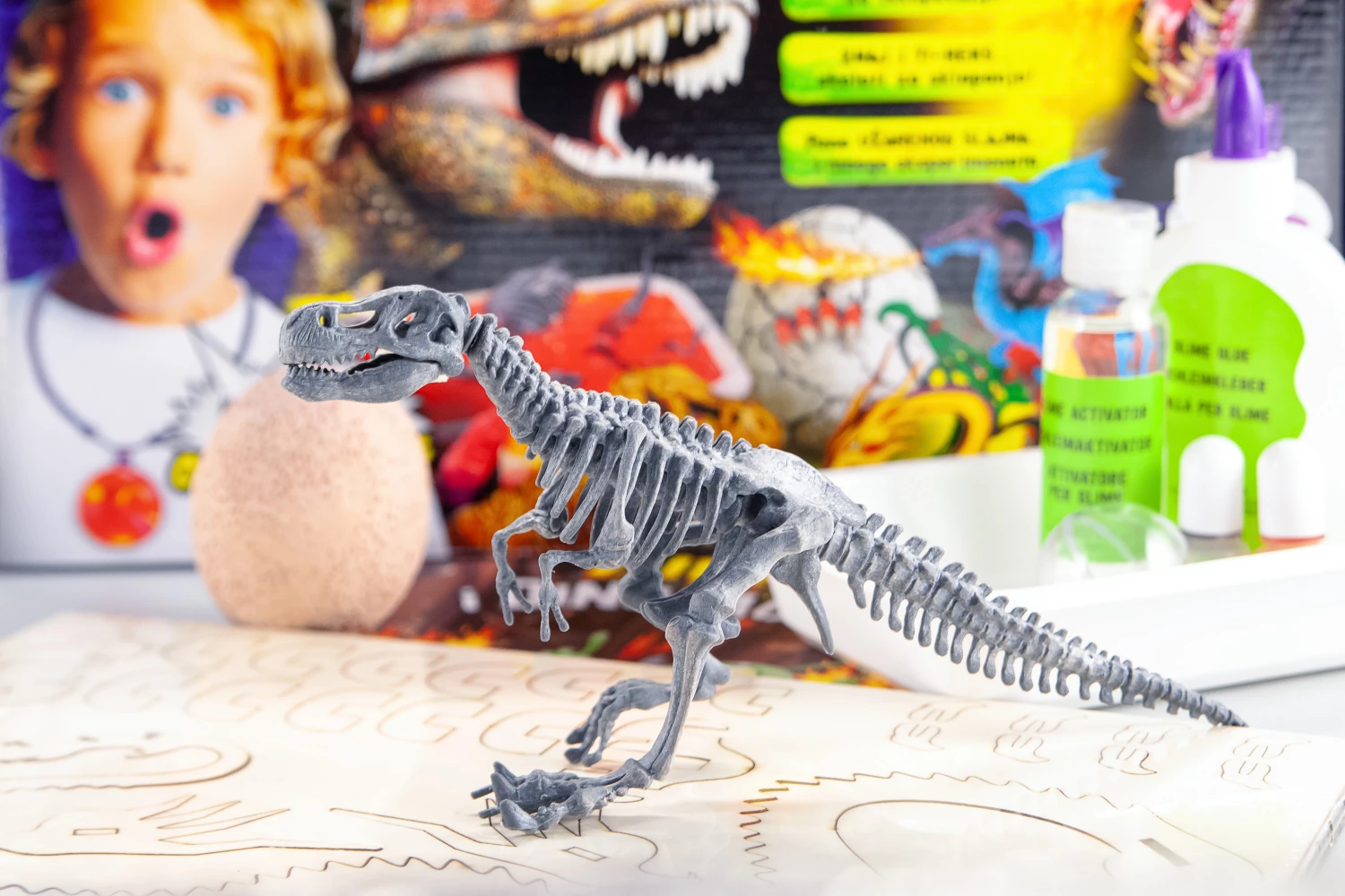 Crazy Science SR Laboratorija Zmajeva i Dinosaurusa Lisciani RS89390 – slika 3